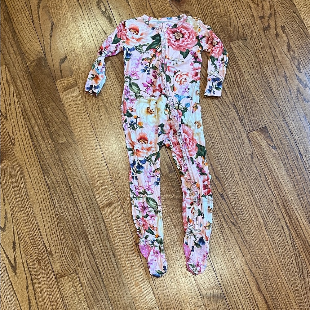 Posh Peanut Floral Footie